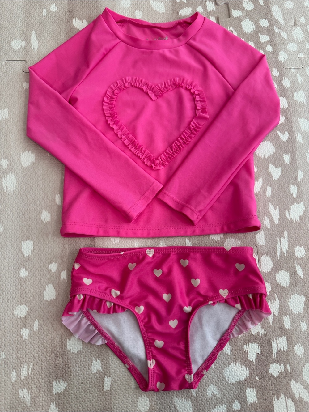 Cat & Jack Girls 5T Pink Heart Rash Guard Swimsuit Set UPF 50+ Long Sleeve